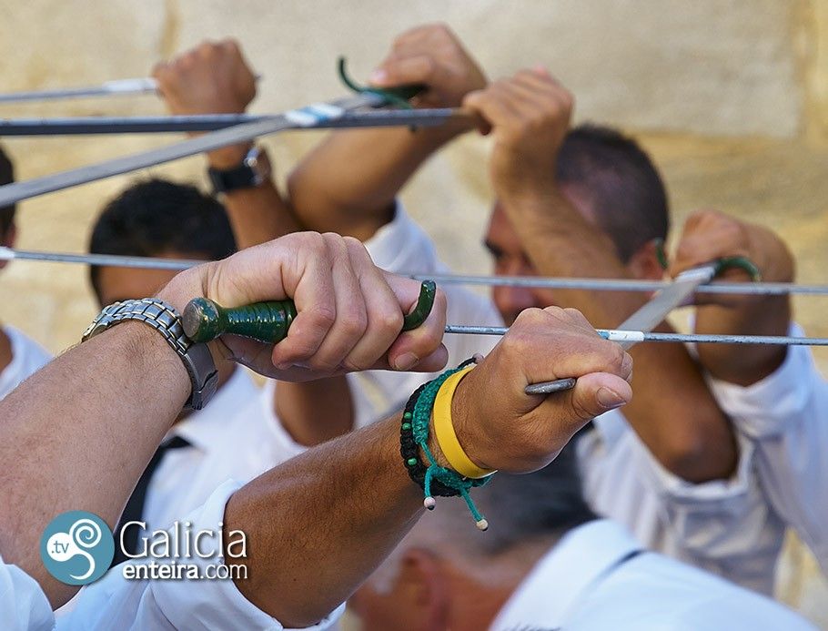 Danza de Las Espadas - Baiona