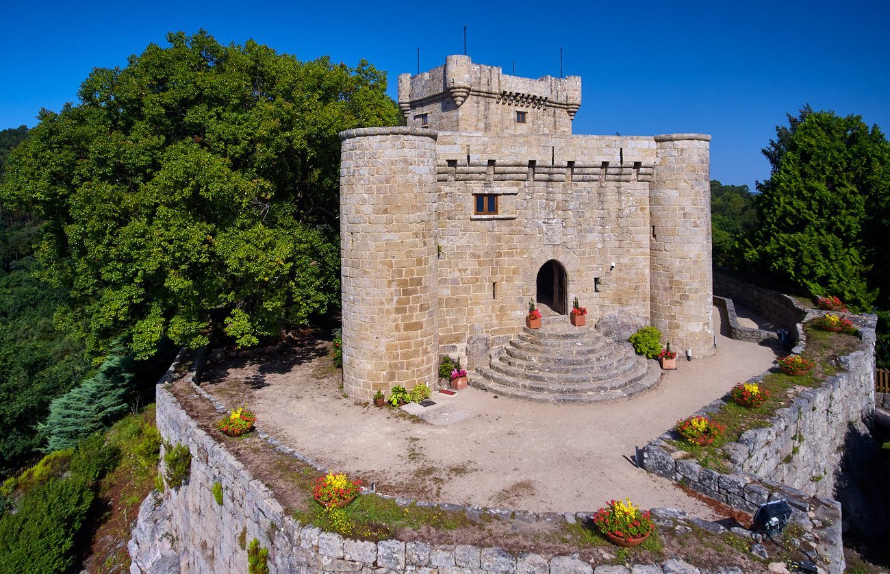 Castillo de Villasobroso en Mondariz