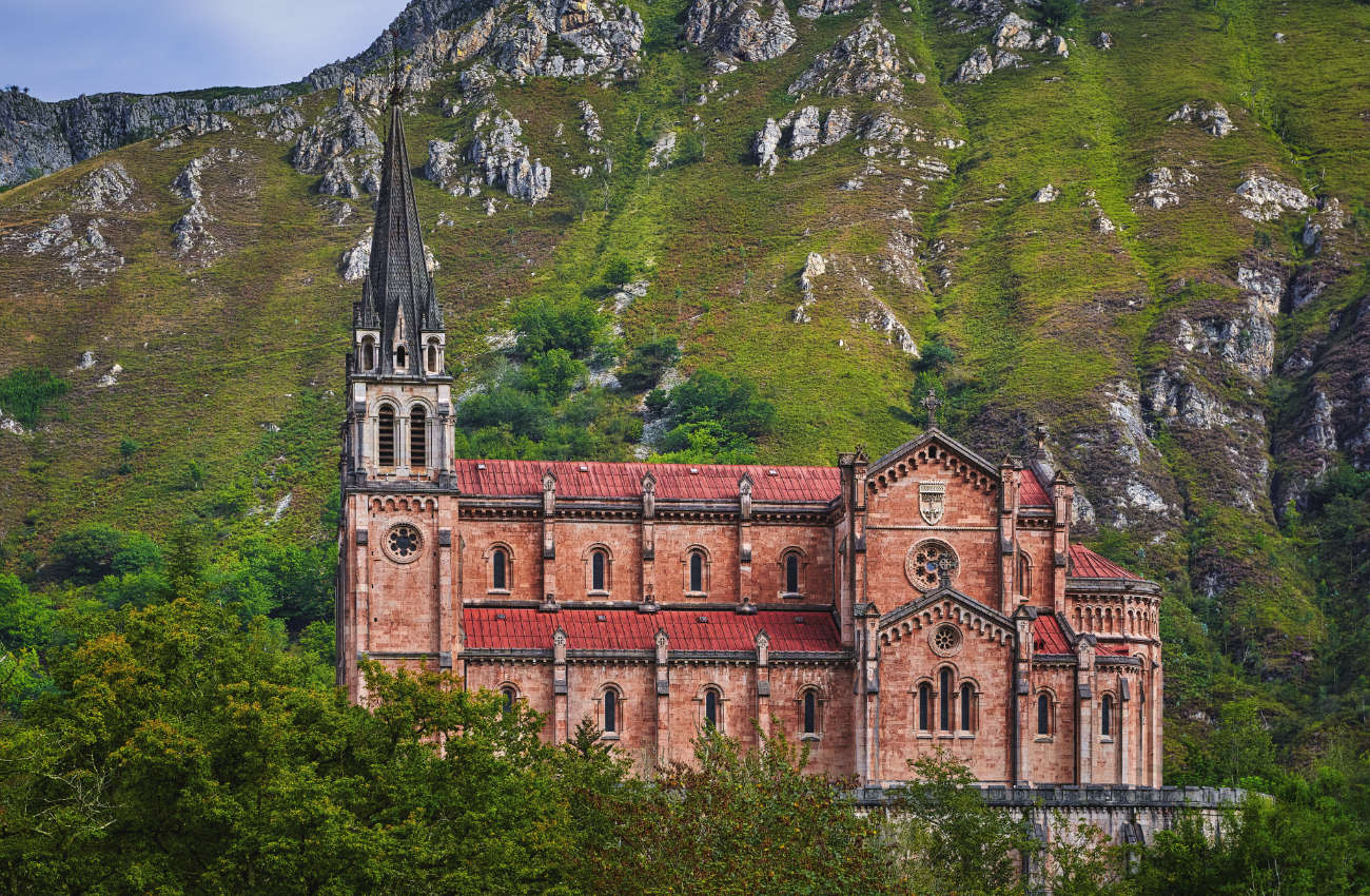 Santuario de Covadonga Asturias